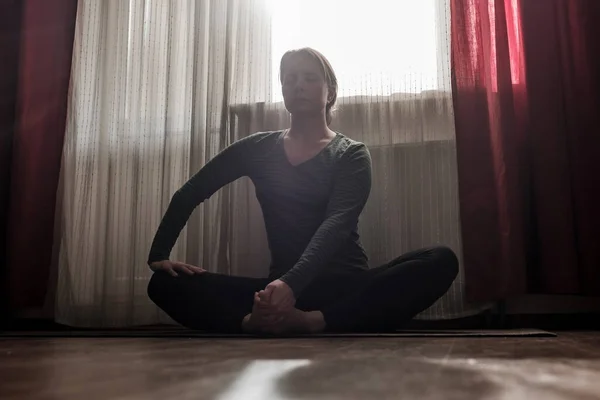 Young Woman Doing Yoga Asana Baddha Konasana Bound Angle Pose — Stock Photo, Image
