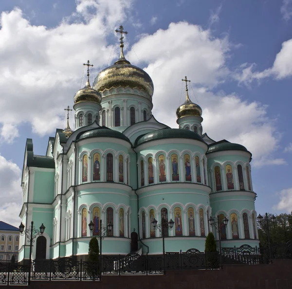 Свято-Вознесенського монастиря "зв'язка" — стокове фото