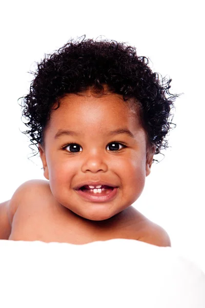 Szczęśliwy uśmiechający się ładny noworodek twarz — Zdjęcie stockowe