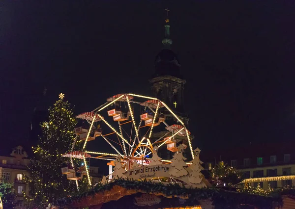 Mercado de Navidad en Dresde —  Fotos de Stock