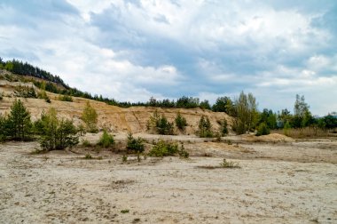 Terkedilmiş kumtaşı mayını