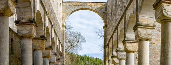 Klooster ruïnes in Paulinzella in Thüringen Duitsland — Stockfoto