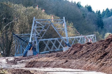 Bir electromotive II İnşaat