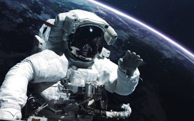 Astronot. Soyut uzay wallpaper. Evren yıldız, Nebulanın, galaksiler ve gezegenler ile dolu. Nasa tarafından döşenmiş bu görüntü unsurları