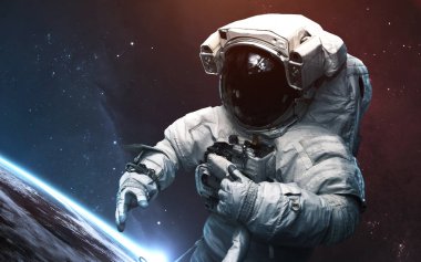 Astronot Dünya gezegenine karşı. Bilim kurgu sanatı. Ögeler