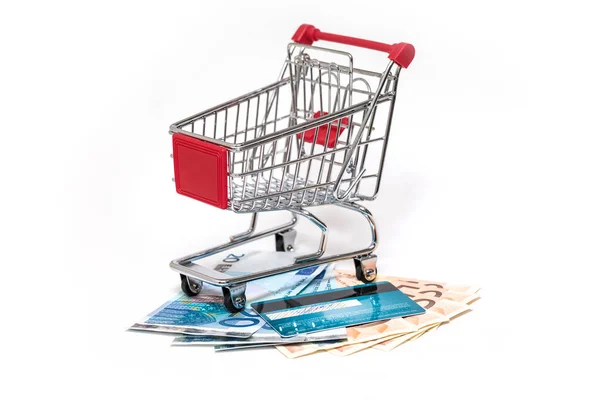 Carro de compras y tarjeta de crédito aislados — Foto de Stock