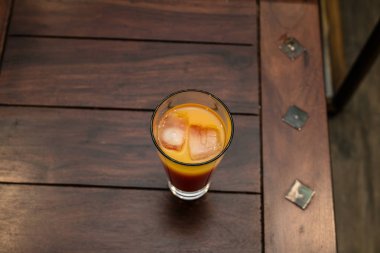 buz ile taze portakal suyu