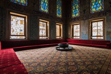 İstanbul / Türkiye - 5 Mart 2019: Topkapı Sarayı veya Seraglio, İstanbul 'un Fatih ilçesine bağlı büyük bir müzedir..