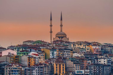 İstanbul / Türkiye - 5 Mart 2019: İstanbul kenti dünyanın en büyük kentlerinden biri. İstanbul 'un eski kenti seyahat ve turizm açısından en ilgi çekici yer..