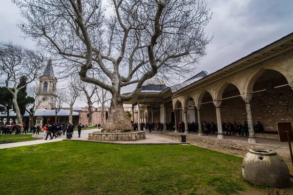 伊斯坦布尔 2019年3月5日 托普卡皮宫 Topkapi Palace 是土耳其伊斯坦布尔法蒂赫区东部的一座大型博物馆 — 图库照片