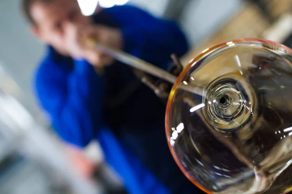 Beloslav Bulgaria May 2019 Glass Blower Forming Beautiful Piece Glass — Stock Photo, Image