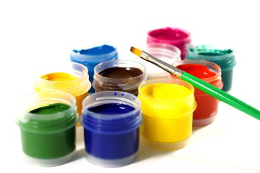 kavanoz ile beyaz zemin üzerine guaş  