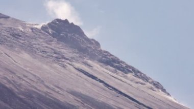 Tungurahua doğal bir görünüm güneşli bir günde
