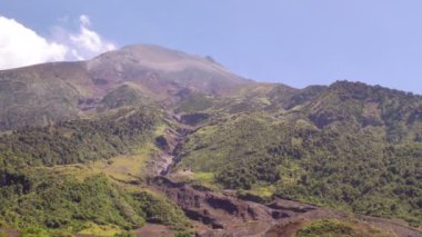 Tungurahua doğal bir görünüm güneşli bir günde