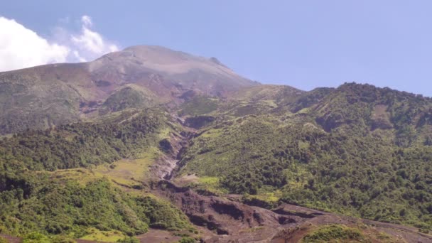 Uma Vista Panorâmica Tungurahua Dia Ensolarado — Vídeo de Stock