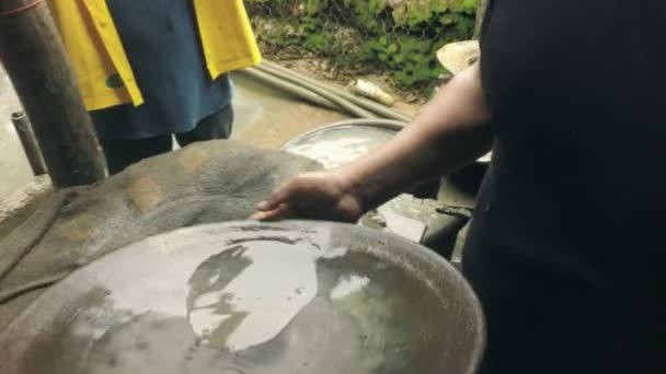 Chinapintza Equador Maio 2018 Método Separação Ouro Através Panning Chinapintza — Vídeo de Stock