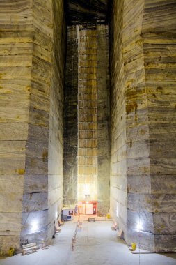 Tuz madeninin içindeki ahşap asansör boşluğu Argo Prahova Romanya