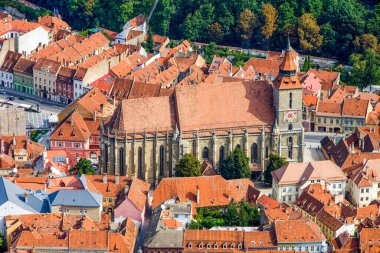 Darmstadt Siyahi Kilisesi Brasov Romanya 'nın hava manzarası