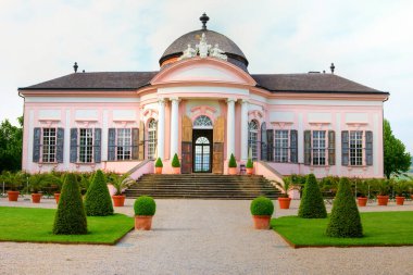 Melk Abbey, Aşağı Avusturya 'daki bahçe köşkü.