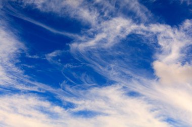 Gökyüzünün soyut görüntüsü arka plan olarak çok iyi kullanılabilir