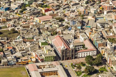 Güney Amerika 'daki Banos Sosyal Amaçlı Şehir Tungurahua Vulkan Patlamasından Küller Altında