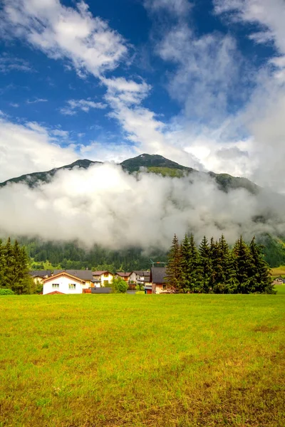 Schweiziska Alperna Solig Dag — Stockfoto