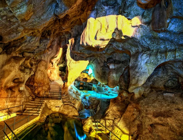 Jaskinia Piratów Południowej Hiszpanii Otwarta Dla Publiczności — Zdjęcie stockowe
