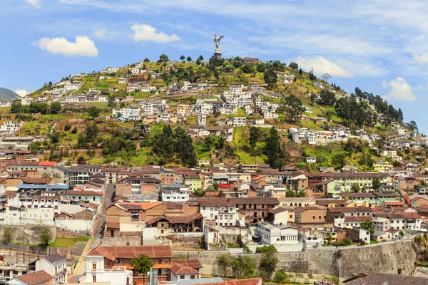 Hill Statue Ikoniska Byggnad Det Historiska Centrum Quito Illustrera Jungfrun — Stockfoto