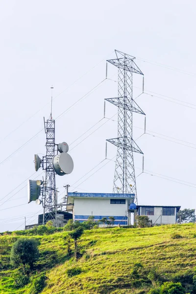 Estructura Comunicación Electricidad Altos Del Ecuador Equipada Con Radar —  Fotos de Stock