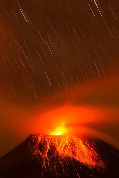 Tungurahua Vulcano Erupting Ecuador Sud America — Foto Stock