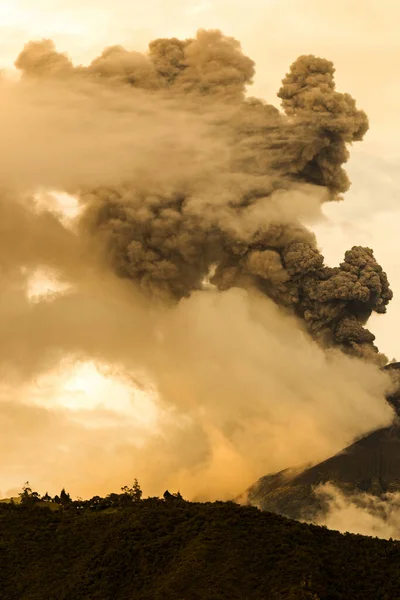 Tungurahua Eruption Erupting Στις Μαΐου 2013 Στο Εκουαδόρ Της Νότιας — Φωτογραφία Αρχείου