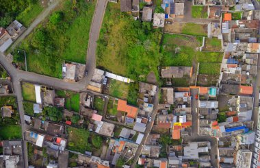 Güney Amerika 'nın Banos de agua Santa Tungurahua eyaletinin yüksek açılı manzarası