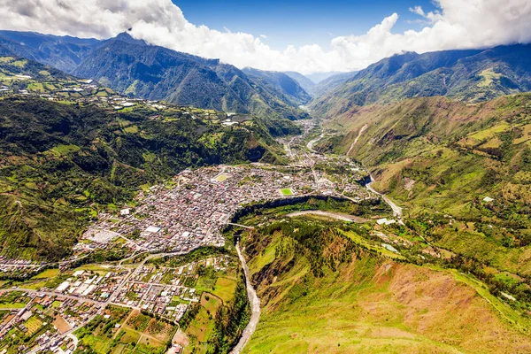 East Side Banos Agua Santa High Altitude Wide Angle Helicopter — Stock Photo, Image