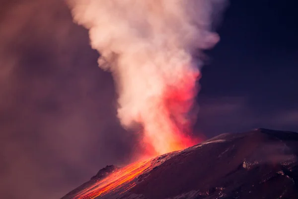 Super Close Range Tungurahua Vulkan Natten Utbrott — Stockfoto