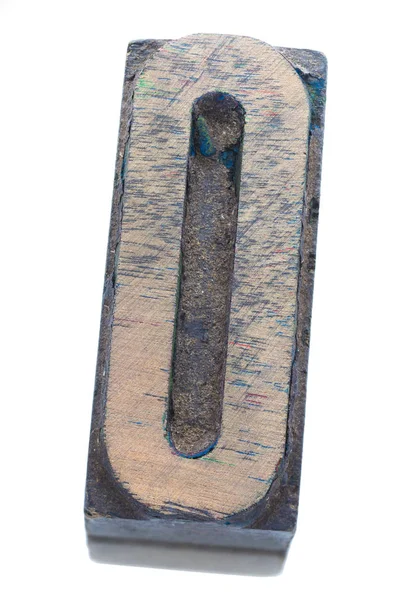 Деревянная буква O — стоковое фото