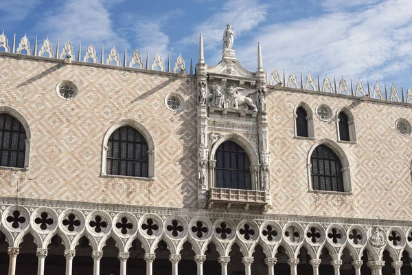 Venice exterior architecture — Stock Photo, Image