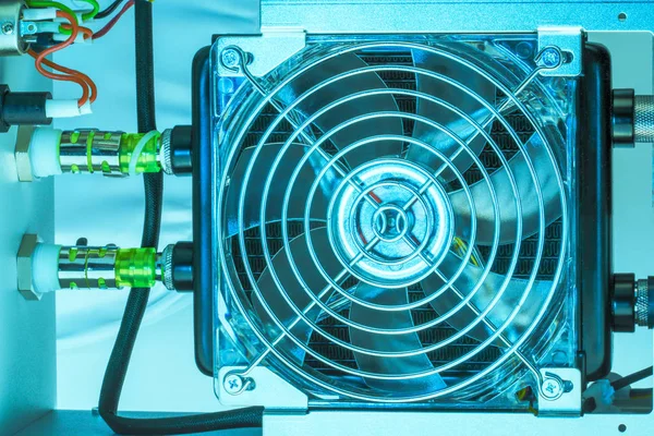 Chladící ventilátor uvnitř — Stock fotografie