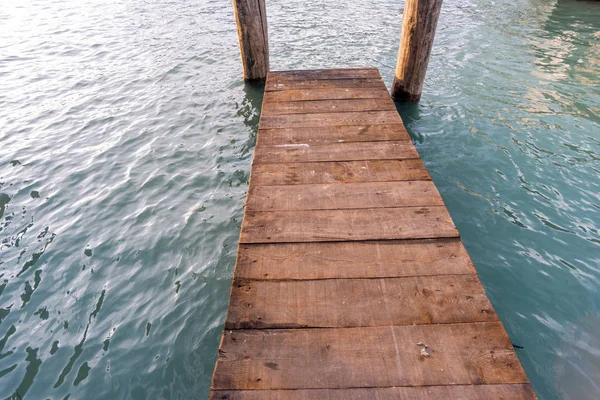 Boat pier in Venice — Stock Photo, Image