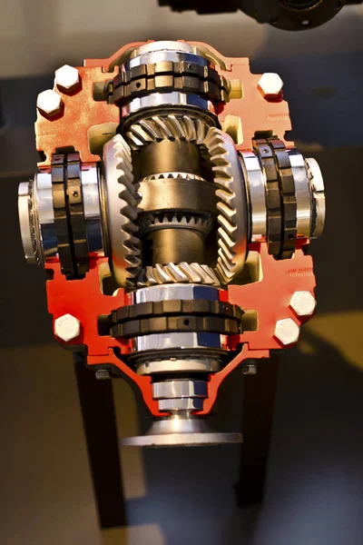 Zwischengetrieb / Zwischengetriebe fr eiine Achse an einem LKW.