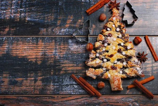 Poppy cake in christmas tree shape — Stock Photo, Image