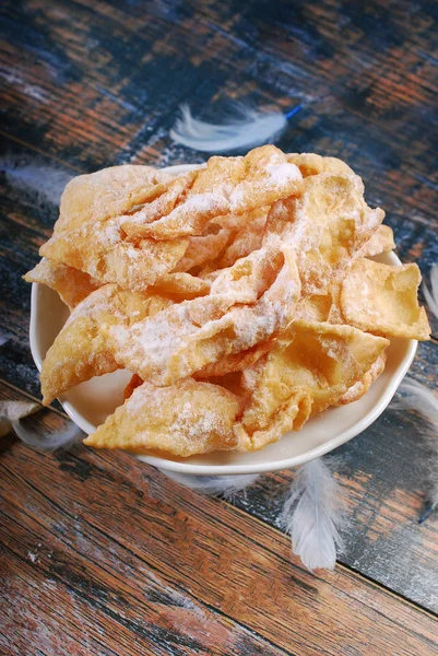 Polish deep fried pastry faworki — Stock Photo, Image