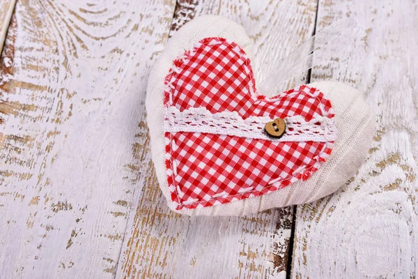 Handmade fabric heart for valentines — Stock Photo, Image