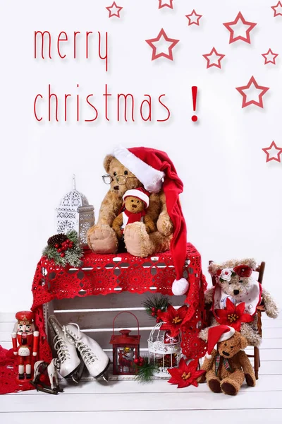 Kerstkaart met teddyberen op witte achtergrond — Stockfoto