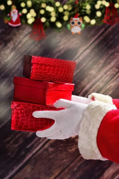 Jultomten med presenter — Stockfoto