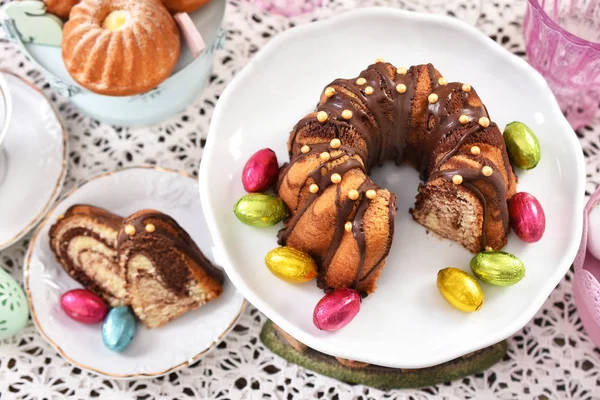 Top view of easter traditional cakes on festive table — Stock Photo, Image