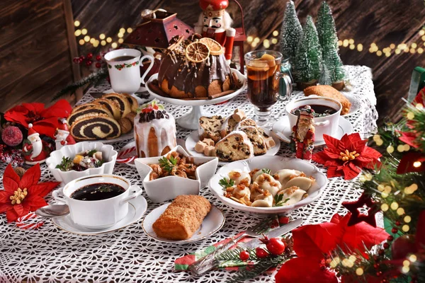 Traditional dishes for Christmas Eve in Poland — Stock Photo, Image