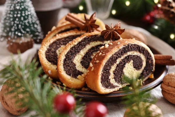 Poppy seed roll for Christmas — Stock Photo, Image