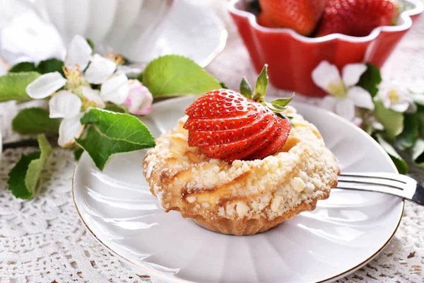 Mini Tartelette Maison Avec Fromage Cottage Fraise Fruits Frais Dans — Photo