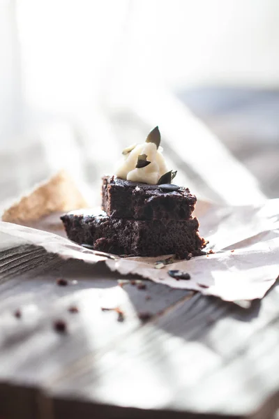Delicioso bolo de chocolate — Fotografia de Stock