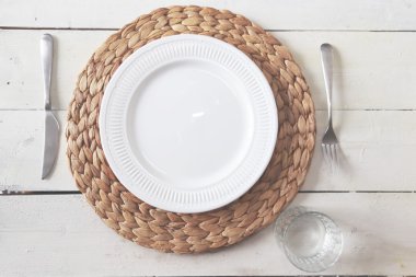 Tabak, çatal, bıçak